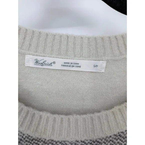 Woolrich Sweater Womens Small Gray Sheep Mountain Wool Blend Knit Novelty Casual - Picture 3 of 9